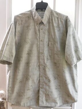 Columbia Fishes Pattern on Button Down Short Sleeve Collared Shirt~